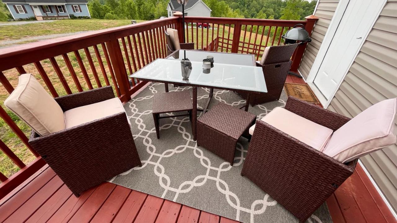 Great Little Guest Suite With Private Entry & Deck! Pet Friendly & 30 Mins To Nashville! Ashland City Exteriör bild